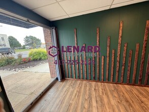 101 N Clay St in Marshfield, MO - Building Photo - Building Photo