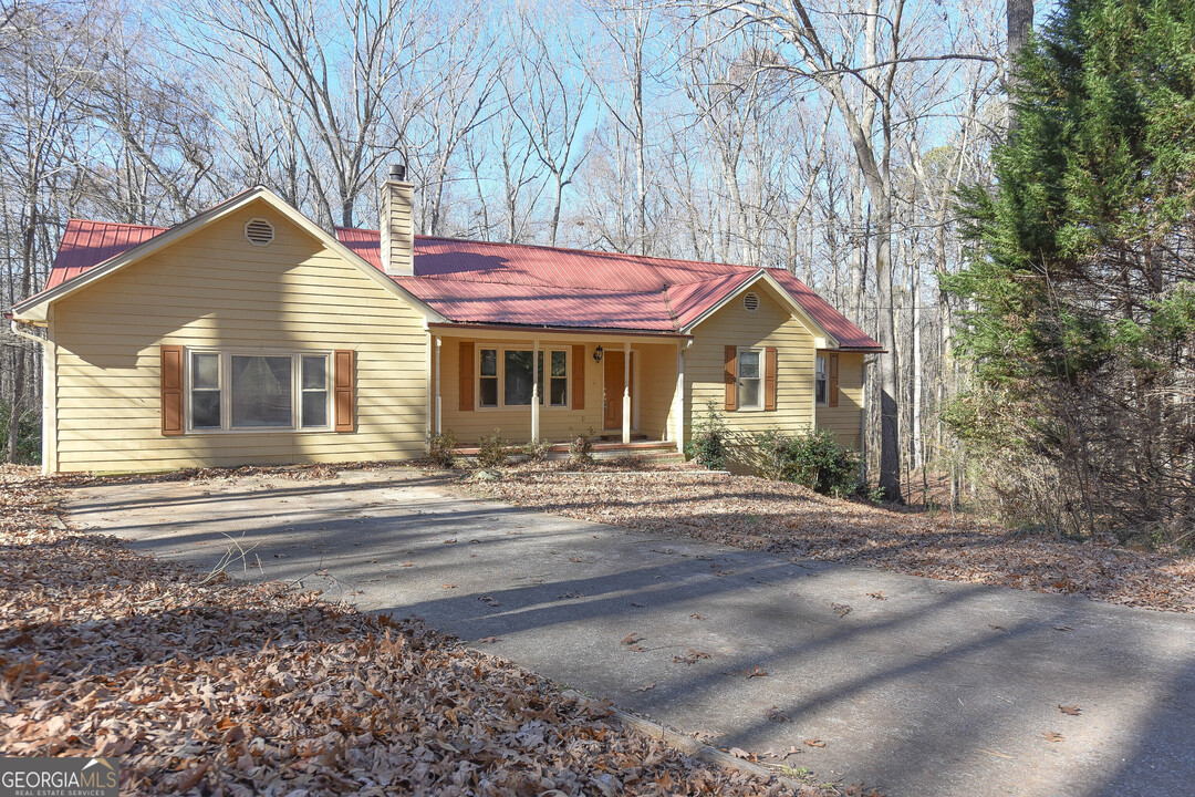 170 Vineyards Dr in Newnan, GA - Building Photo