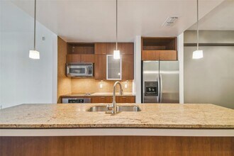 111 N 12th St in Tampa, FL - Foto de edificio - Building Photo