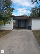 502 E 6th St in Lampasas, TX - Building Photo - Building Photo