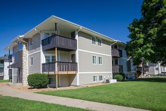 Timbers in Springfield, MO - Foto de edificio - Building Photo