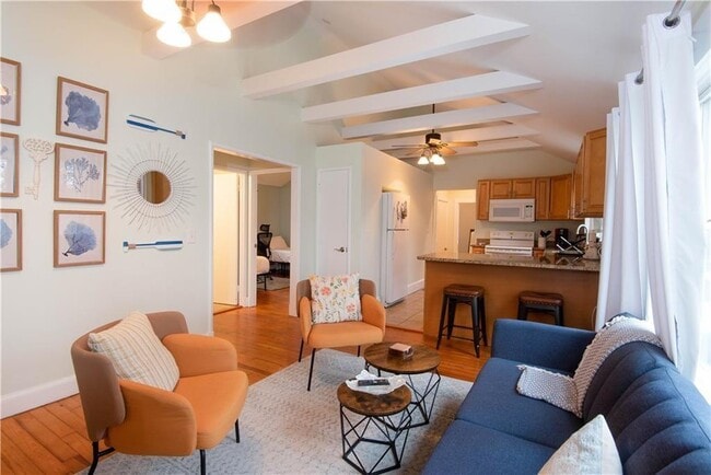 property at 391 Aquidneck Ave