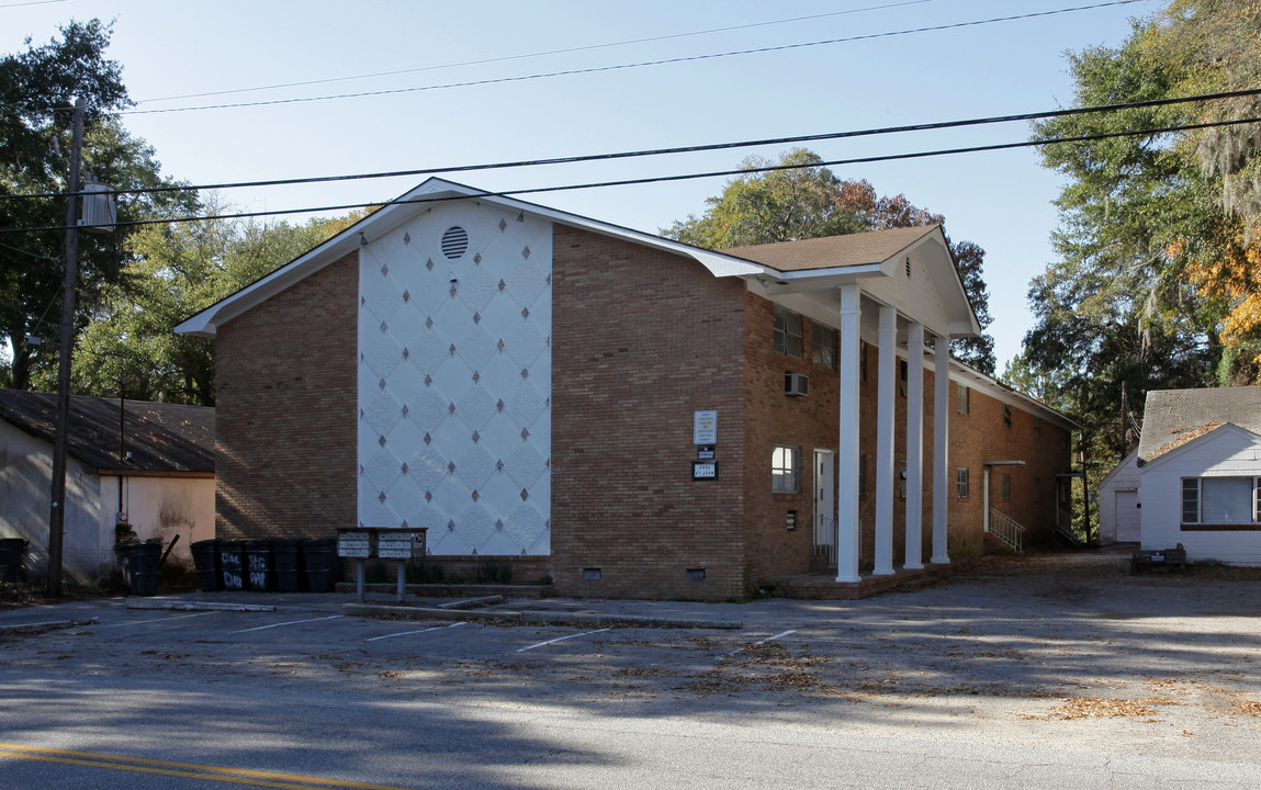 Johns Place Apartments in North Charleston, SC - Foto de edificio