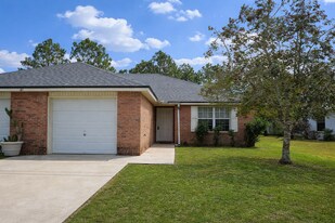 67 Buttonworth Dr in Palm Coast, FL - Building Photo