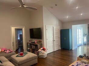 405 NE 12th Ave in Fort Lauderdale, FL - Building Photo - Building Photo