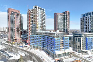 Medallion Vision at Pat Bayly Square in Ajax, ON - Building Photo