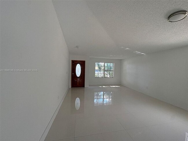 14845 SW 36th Ter in Miami, FL - Building Photo - Building Photo