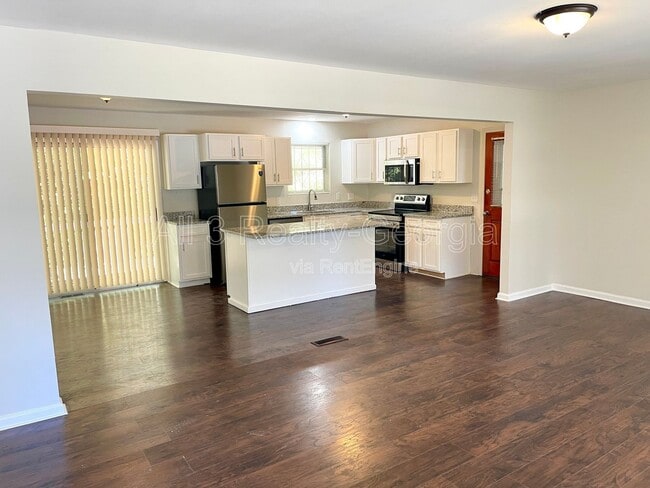 5435 Winstead Ct SW in College Park, GA - Building Photo - Building Photo