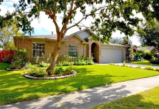 property at 28926 Sedgefield St