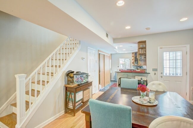 property at 1730 10th St NW