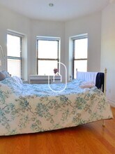 11 Vancouver St, Unit 4 in Boston, MA - Foto de edificio - Building Photo