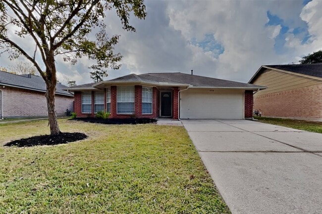 2318 Friarwood Trail