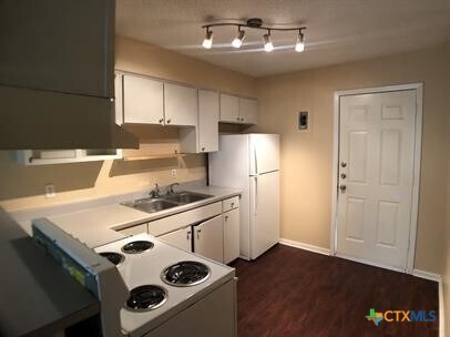 property at 1243 N LBJ Dr