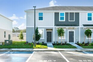 2987 Skyline Lp in Kissimmee, FL - Building Photo