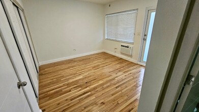 9005 NE 8th Ave in Miami, FL - Building Photo - Building Photo