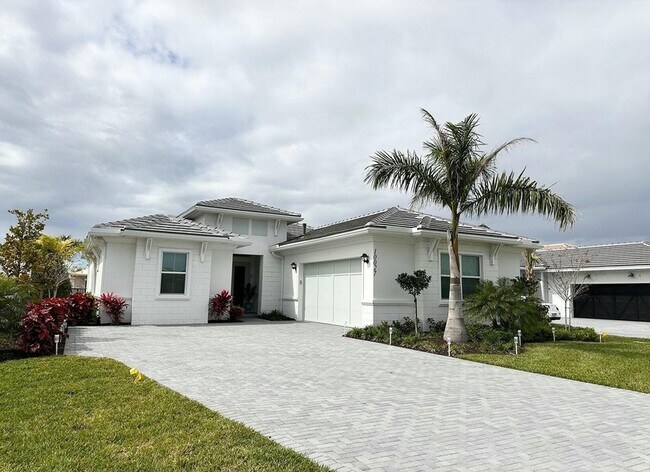 10027 Timber Crk Wy in Palm Beach Gardens, FL - Building Photo - Building Photo