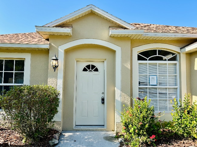 7789 Pine Fork Dr in Orlando, FL - Building Photo - Building Photo