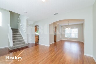 912 Cumbran Ln in Kissimmee, FL - Foto de edificio - Building Photo