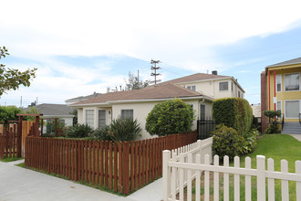 1763 Glendon Ave in Los Angeles, CA - Building Photo - Building Photo