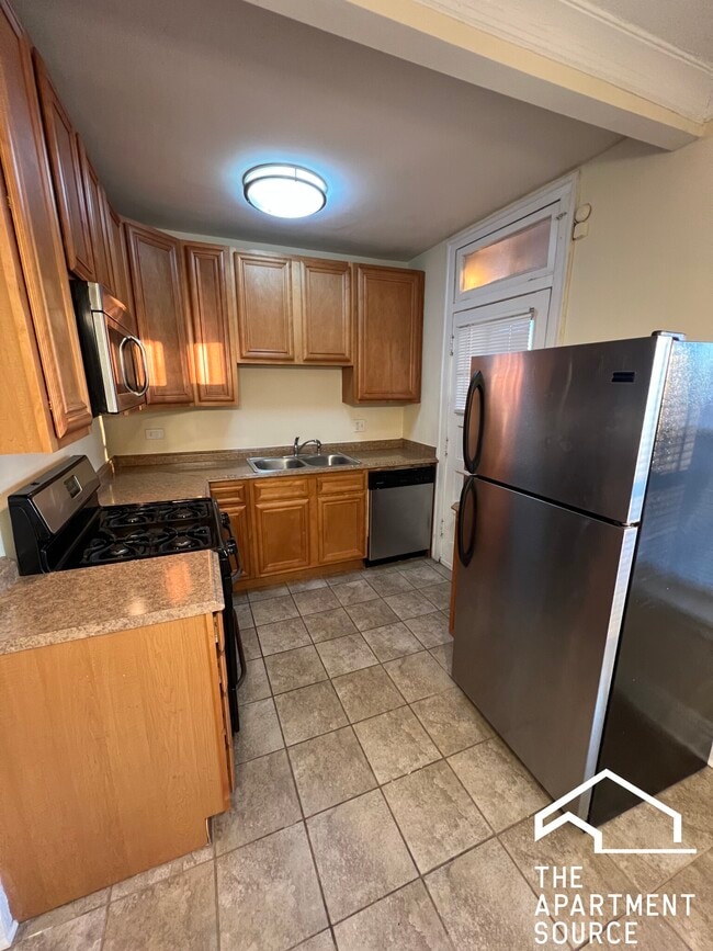 7212 W Jackson Blvd in Chicago, IL - Foto de edificio - Building Photo