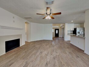 28631 Hidden Lake W in Magnolia, TX - Building Photo - Building Photo