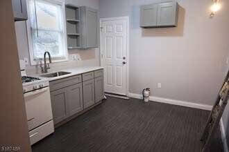 185 Oakwood Pl-Unit -1 in Orange, NJ - Building Photo - Building Photo