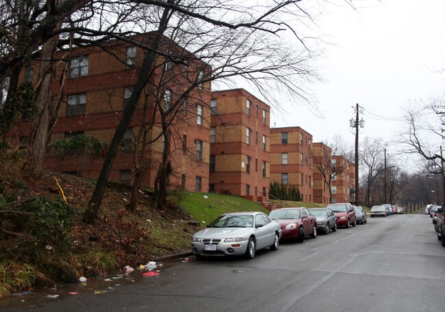 3723 2nd St SE in Washington, DC - Building Photo - Building Photo