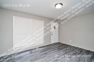 1312 5 Mile Rd in Birmingham, AL - Building Photo - Building Photo