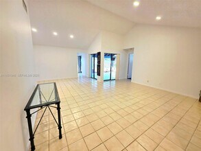 2320 Dover in Weston, FL - Building Photo - Building Photo