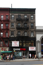 128 E 86th St in New York, NY - Building Photo - Building Photo