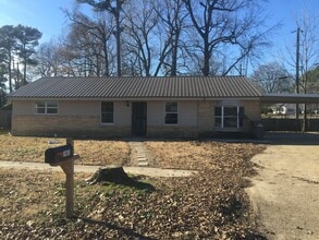 1401 Brookhaven Rd in Jonesboro, AR - Building Photo - Building Photo