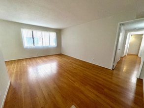 620 E San Jose Ave in Burbank, CA - Building Photo - Building Photo