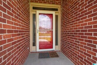 800 Waterford Cir in Calera, AL - Building Photo - Building Photo