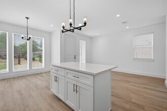 5027 Willow Glen Dr, Unit A in Houston, TX - Building Photo - Building Photo