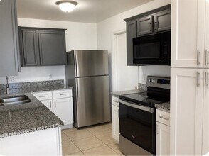 543 Cardinal Dr in Kissimmee, FL - Building Photo - Building Photo