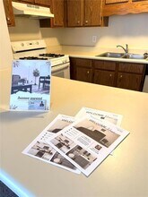 1600 Oakpoint Dr SW in Marietta, GA - Building Photo - Building Photo