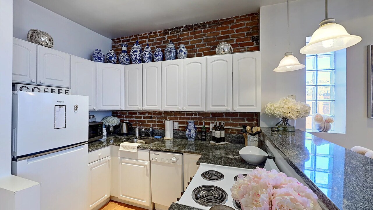 94 Prince St, Unit 3 in Boston, MA - Foto de edificio