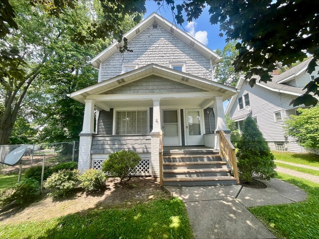 1163 Carey Ave, Unit 1-2