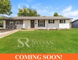 2701 Meadows Dr in Plano, TX - Building Photo