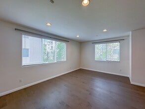 13021 Central Ave in Hawthorne, CA - Building Photo - Building Photo