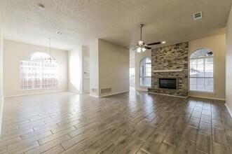 3407 Tipperary Dr in Grand Prairie, TX - Building Photo - Building Photo