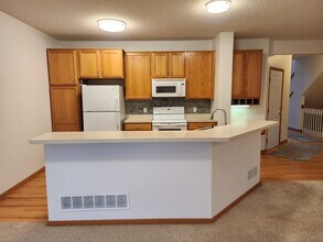 13667 Couchtown Ave in Rosemount, MN - Building Photo - Building Photo