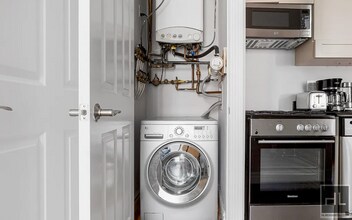 E 13TH ST. in New York, NY - Building Photo - Building Photo