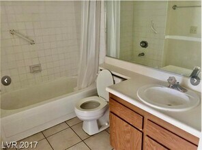 3926 Bushnell Dr in Las Vegas, NV - Building Photo - Building Photo