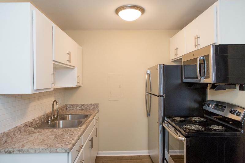 Condos @ The Villager in Murfreesboro, TN - Building Photo