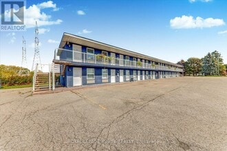 70 Port Darlington Rd in Clarington, ON - Building Photo - Building Photo