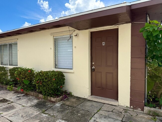 property at 43 E 16th St