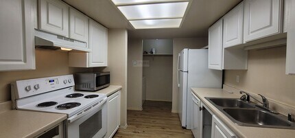 8104 N Bicentennial Loop SE in Olympia, WA - Building Photo - Building Photo