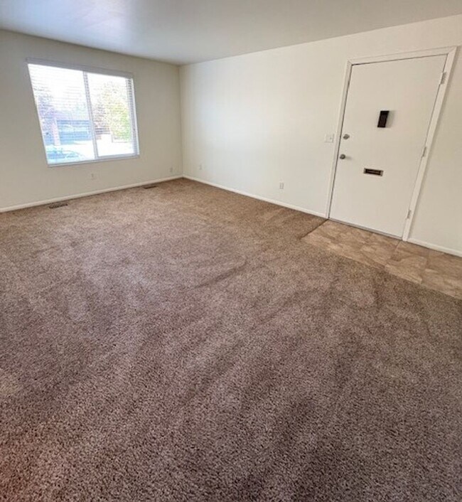 4751 S Bonair St in Holladay, UT - Building Photo - Building Photo
