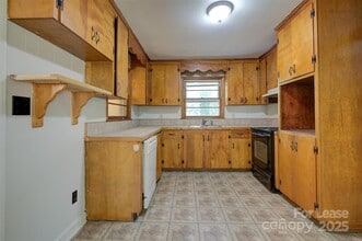 607 W 19th Ave in Gastonia, NC - Building Photo - Building Photo